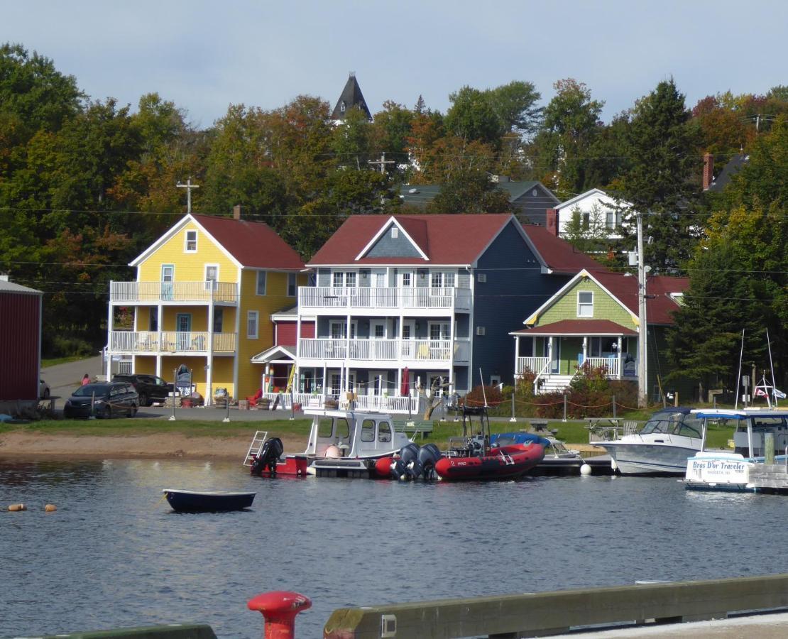 The Water'S Edge Inn & Gallery Baddeck Inlet Exterior foto