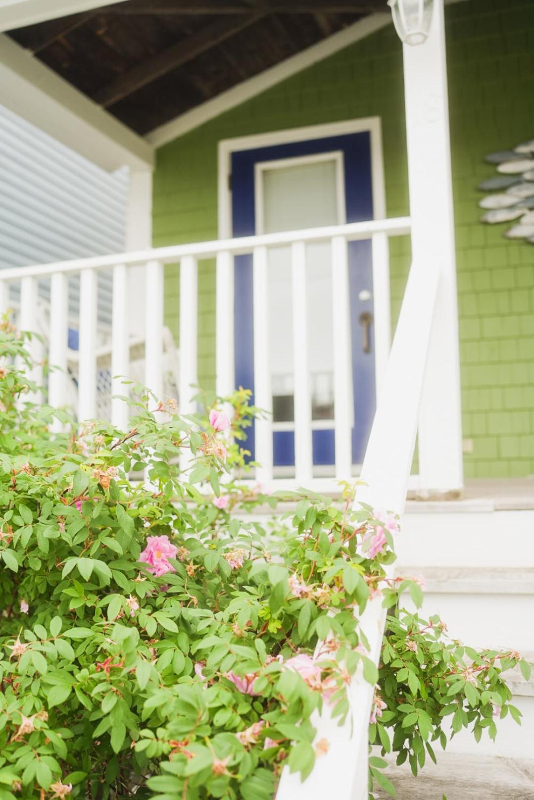 The Water'S Edge Inn & Gallery Baddeck Inlet Exterior foto
